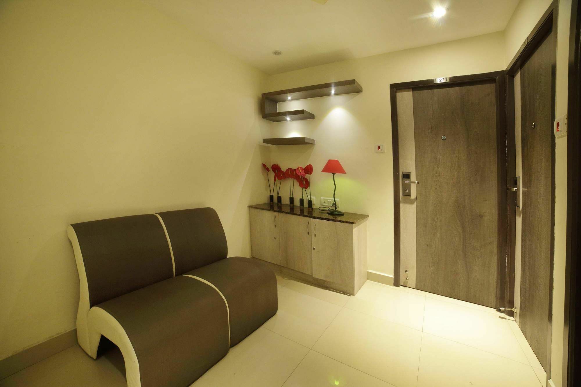 Venture Park, Omr, Thoraipakkam, Chennai Hotel Exterior foto